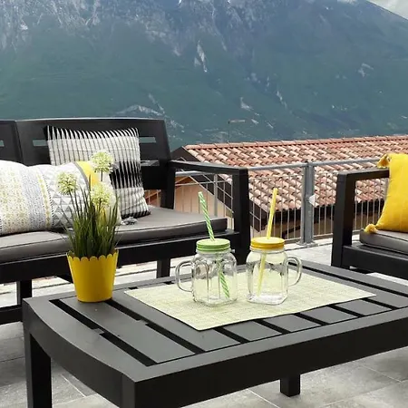La Quiete Lemon Color By Gardadomusmea Апартаменты